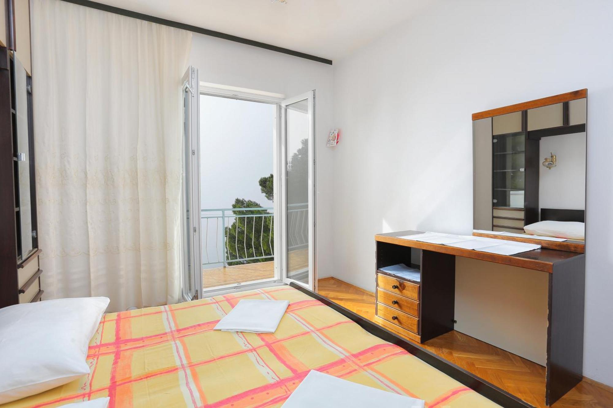 Rooms With A Parking Space Brela, Makarska - 17281 Pokoj fotografie